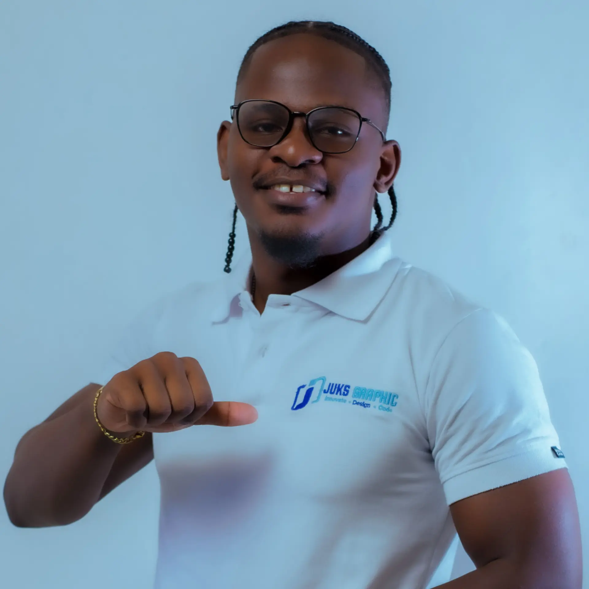 Juksgraphic - Founder